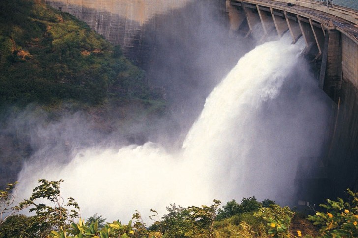 Hydropower water release.  Image: Global Water Partnership, Flickr