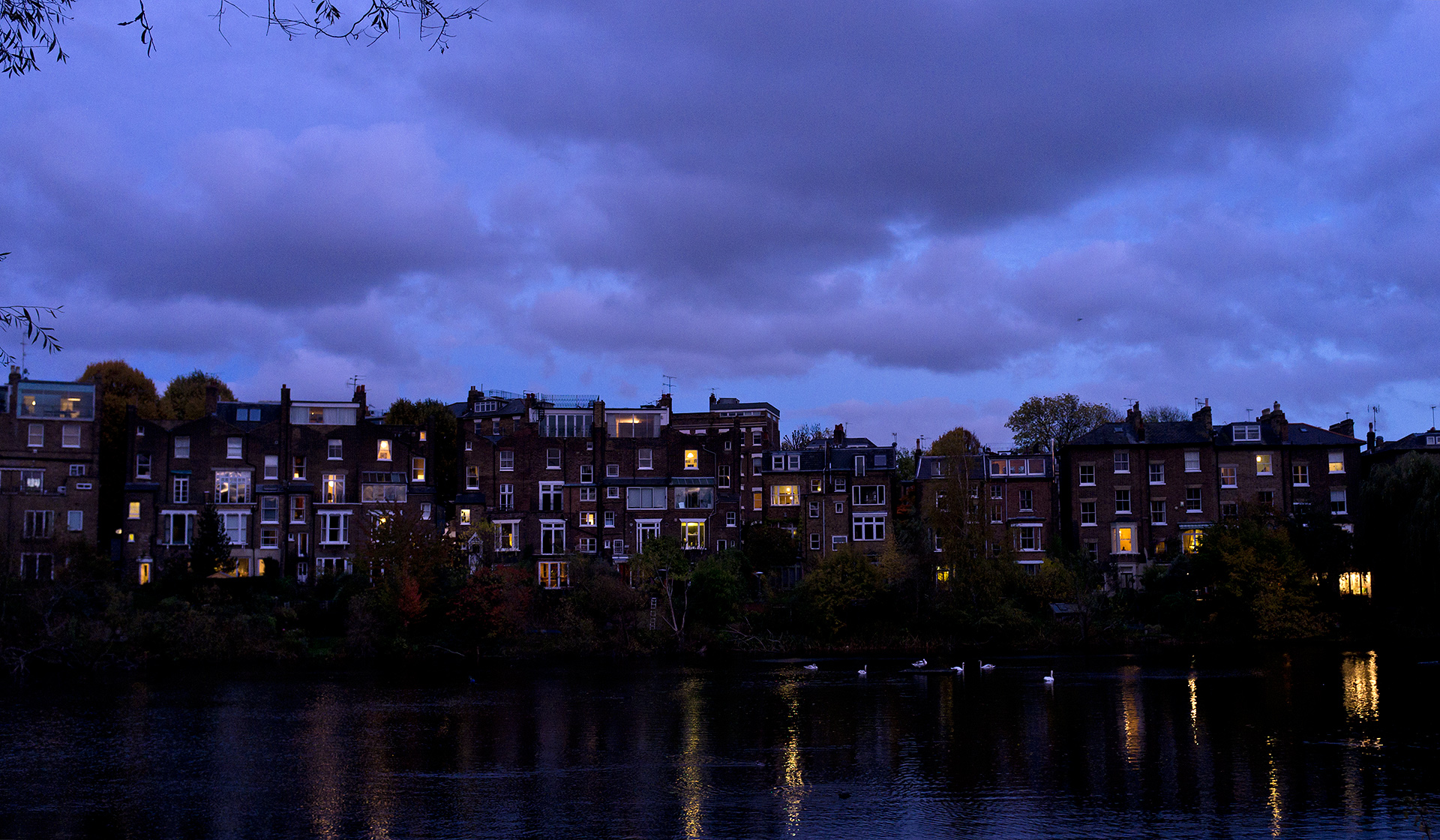 hampsteadpondno1night